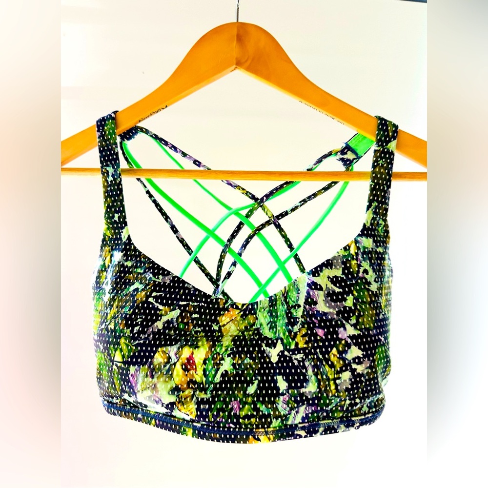 Lululemon Free To Be Bra purple mint green floral. Size 12. NWOT. Light support.
